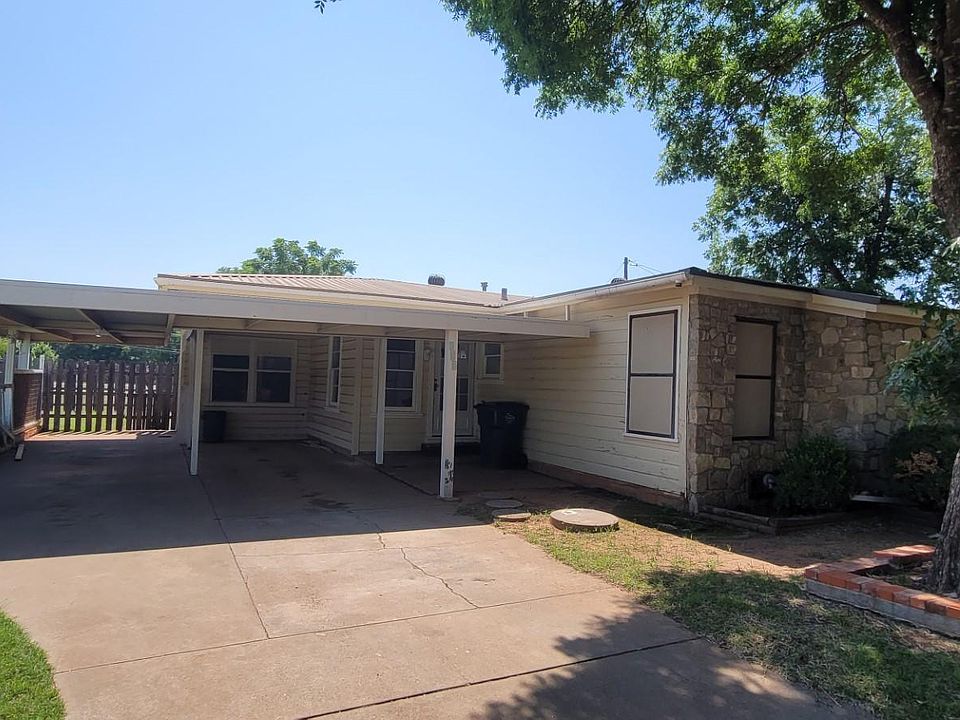 1st image of 305 Skelly Dr