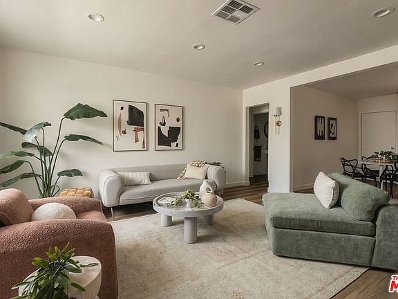 3rd image of 13126 Terra Bella St