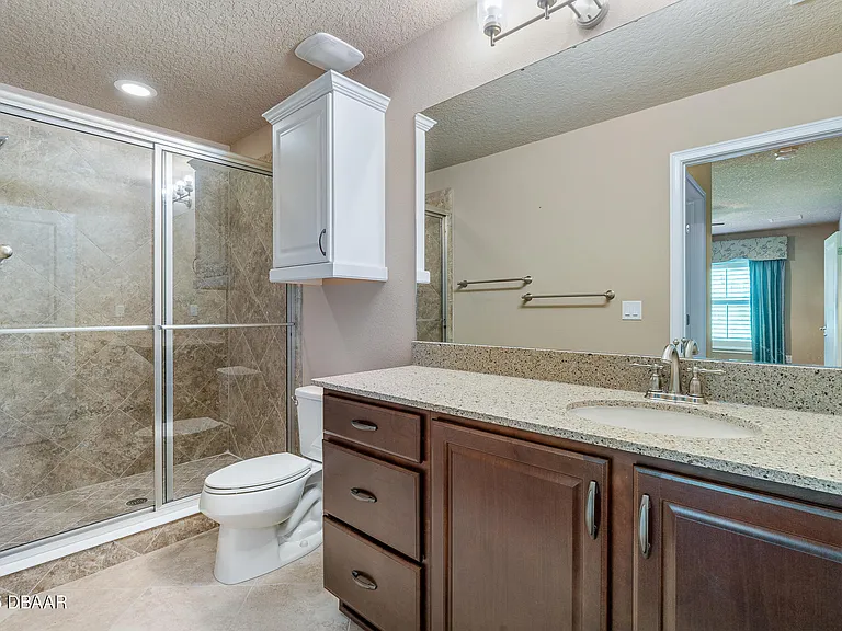 829 Pinewood Dr — Photo 31