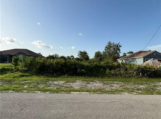 488 Windermere Dr, Lehigh Acres, FL 33972