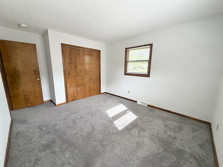 2112 Austin Dr — Photo 11