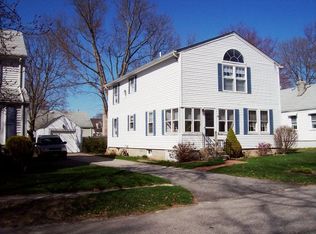 91 Adams St, Warwick, RI 02888