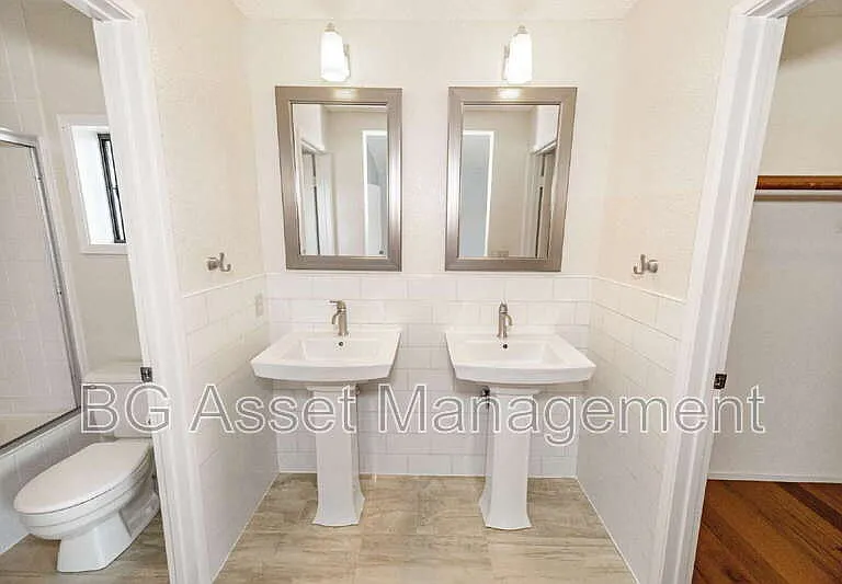 2726 Garrity Ct — Photo 17