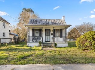 125 W Freemason St, Edenton, NC 27932
