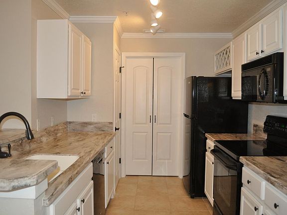 3rd image of 430 Timberwalk Ct APT 1036