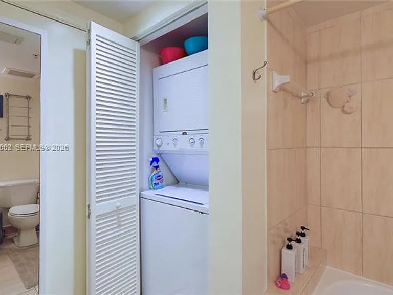 1750 N Bayshore Dr #1711 — Photo 13