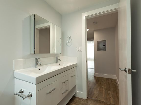 2nd image of 4653 Council St