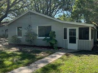 4044 Hunter Cir, Jacksonville, FL 32207