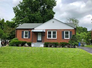 2 Saint Genevieve Ct, Florissant, MO 63031