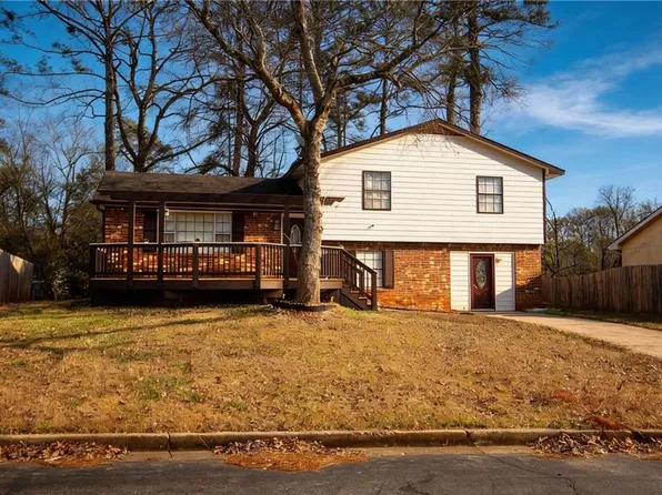 6566 Melandre Dr, Morrow, GA 30260