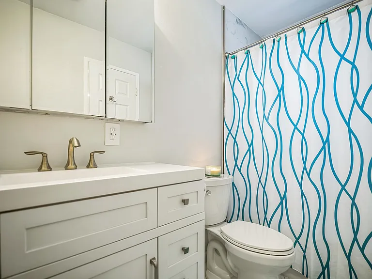 14625 Batavia Dr — Photo 2