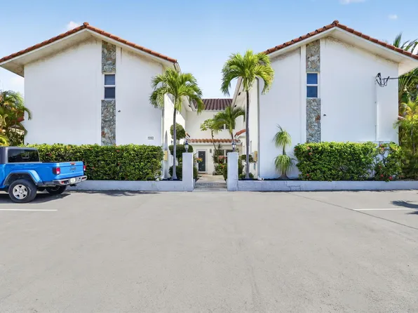 3221 NE 15th St, Pompano Beach, FL 33062