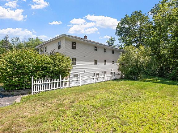 2nd image of 32 Concord Rd #6