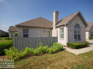 5906 Quail Run Dr, Indianapolis, IN 46237