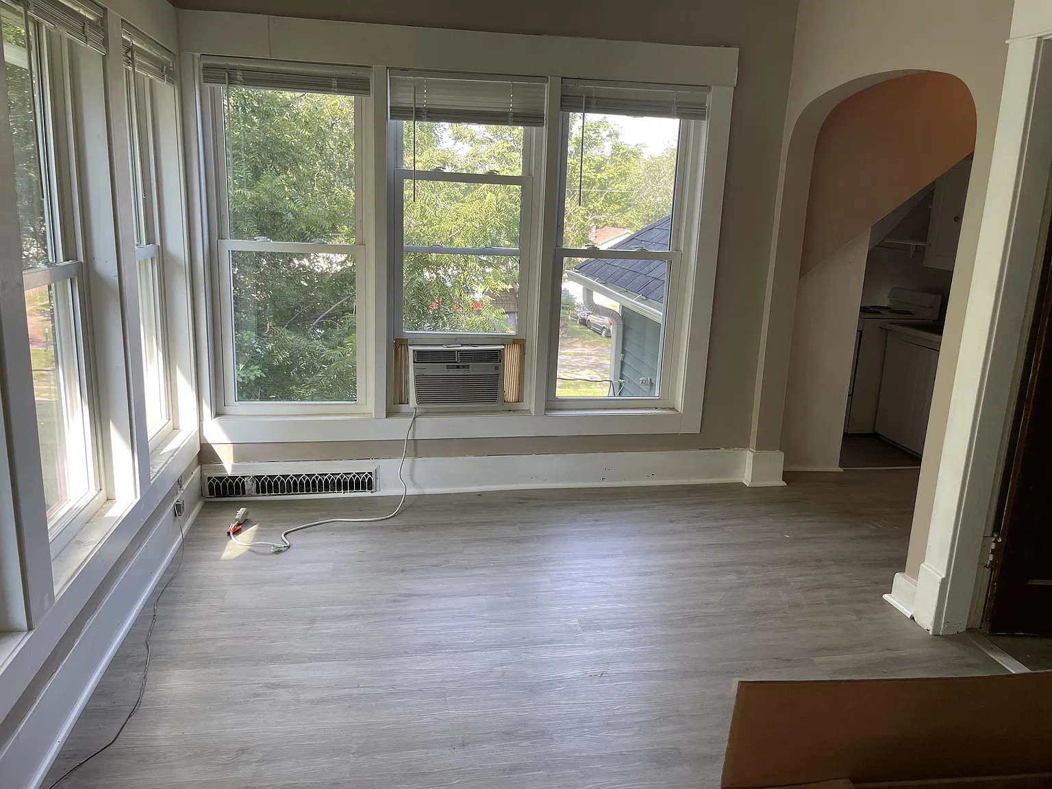 415 Boone St. - Apt. 4 — Photo 4