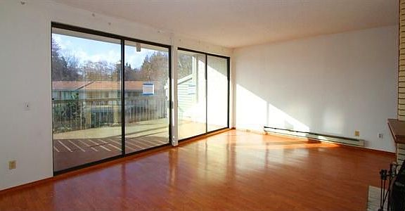 3rd image of 22705 Lakeview Dr APT F4