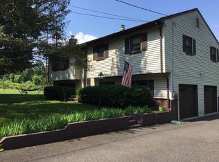 10 Essex Rd, New Milford, CT 06776