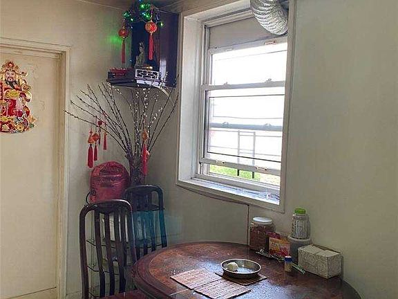 4th image of 144-70 41st Ave #5J