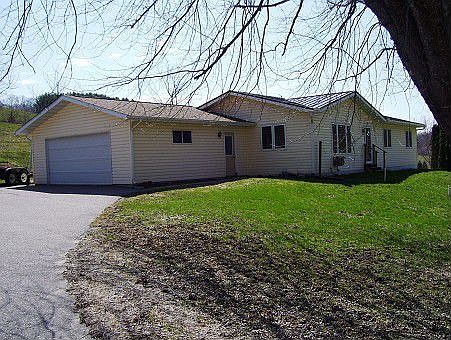 1st image of 23877 Buckhorn Ln