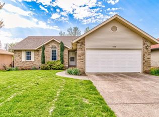 1428 W Whiteside St, Springfield, MO 65807