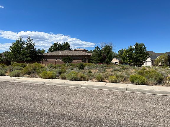 2nd image of 2272 W Crestview Cir