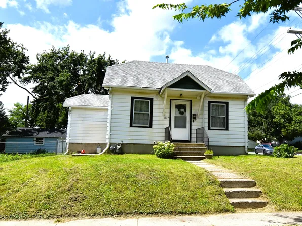 1227 Carroll Ave, Ames, IA 50010