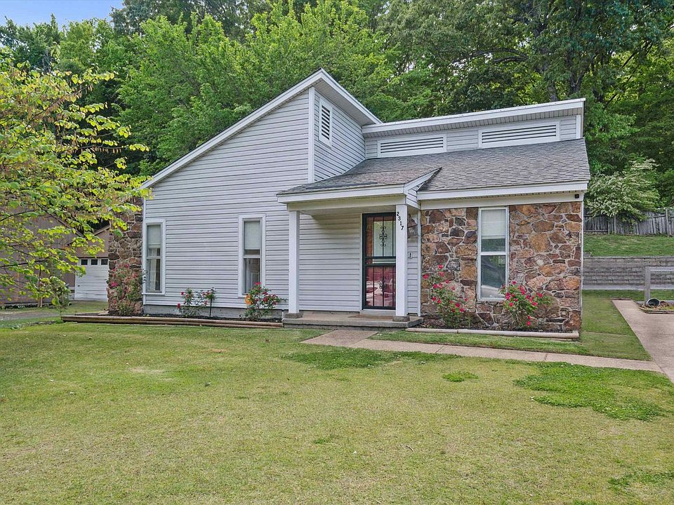 1st image of 2317 Eveningview Dr