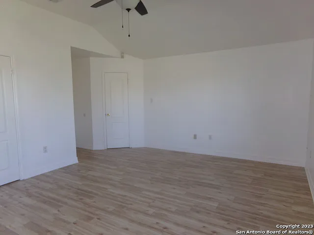 10340 Fowler Rd — Photo 27
