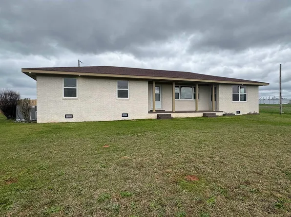 2675 E 6th St, Tuscumbia, AL 35674