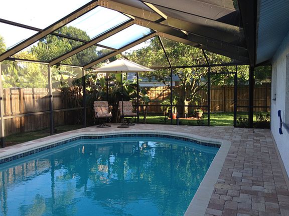2nd image of 6717 Bonnie Bay Cir