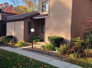 1711 Earthstone Dr, Valparaiso, IN 46383