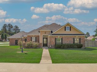 8008 Aegean Ln, Shreveport, LA 71106