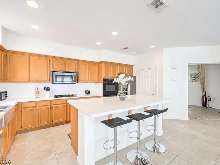 437 Eternity St — Photo 13