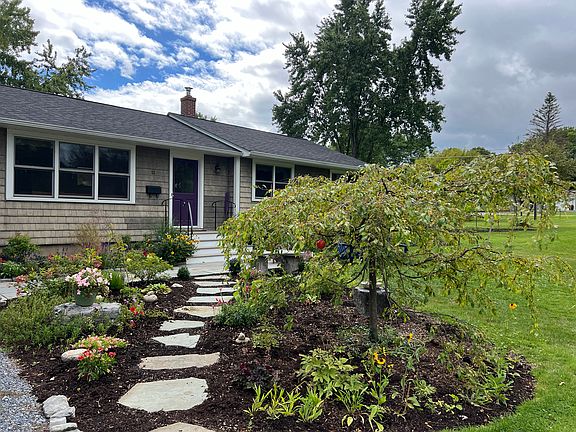 Front garden and path