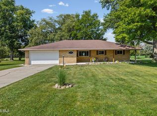 1678 N Smith Dr, Genoa, OH 43430