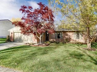 10091 Broken Woods Dr, Miamisburg, OH 45342