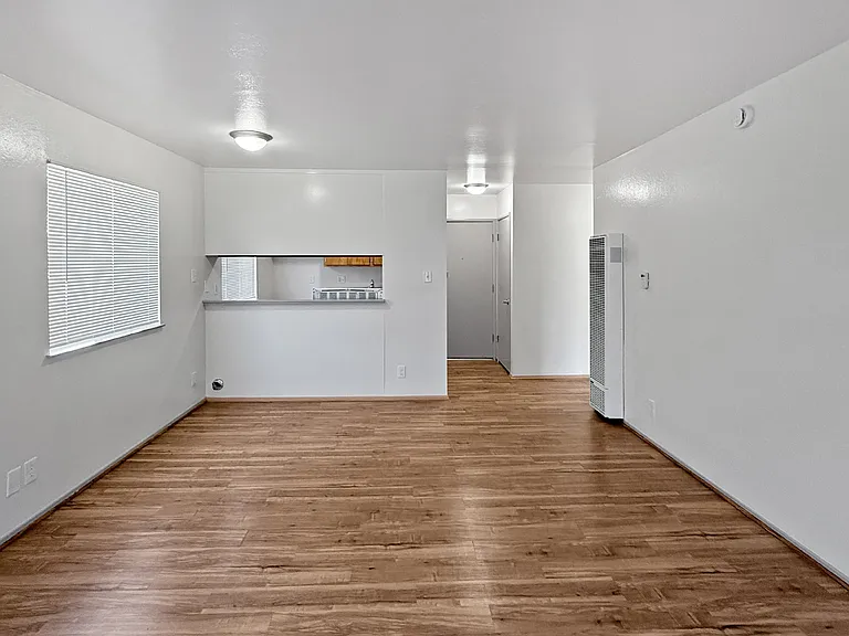3600 Dimond — Photo 11