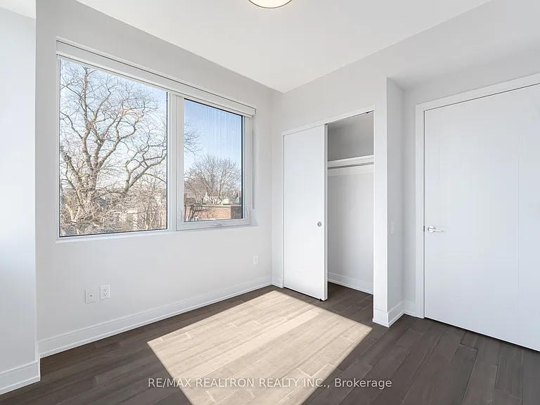 664 Spadina Ave #203 — Photo 9