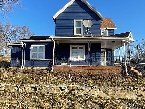2nd image of 400 White St