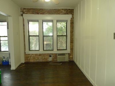 4th image of 3425 N Elaine Pl APT 2W