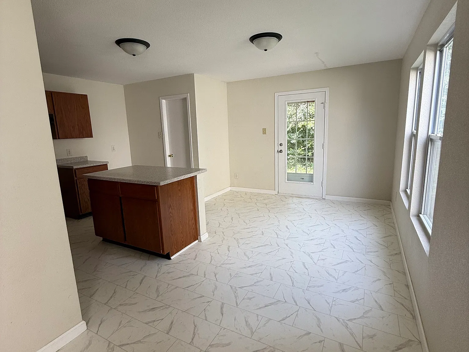 4 Ligonier Dr — Photo 4