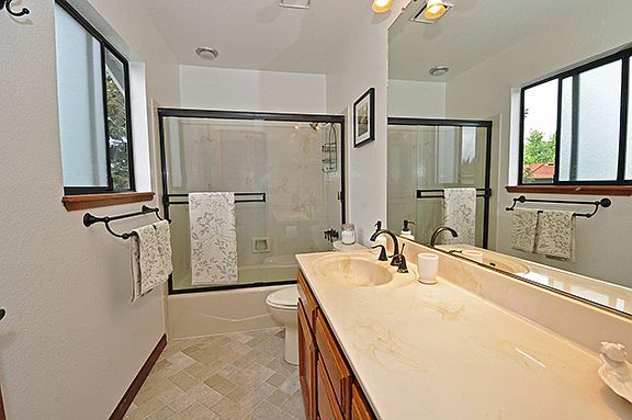 4th image of 1579 Fontonett Pl