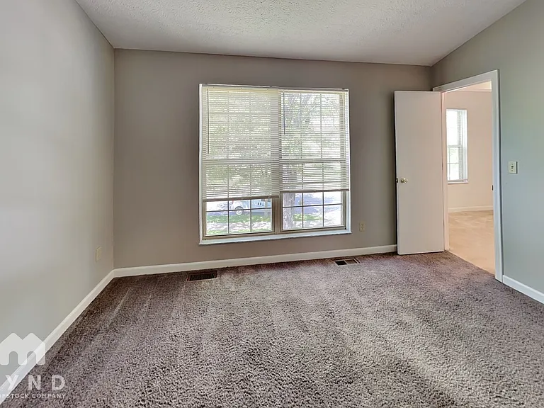137 Ash St — Photo 10