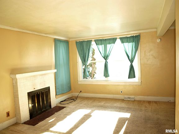 5th image of 230 Walnut Ave