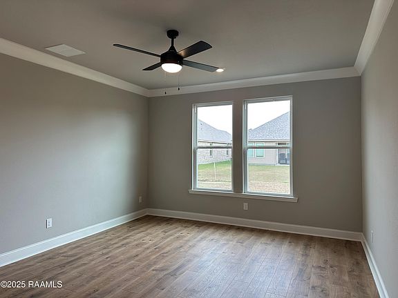4th image of 129 Belle Lake Dr