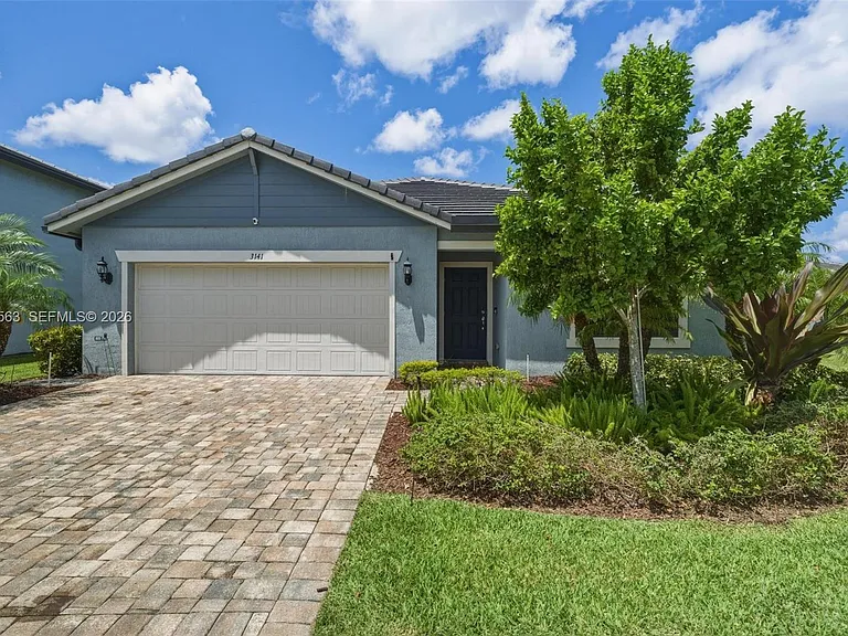 3141 Poinciana St — Photo 34