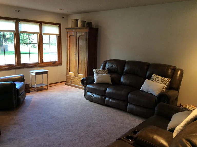 2719 Hoover Ave — Photo 3