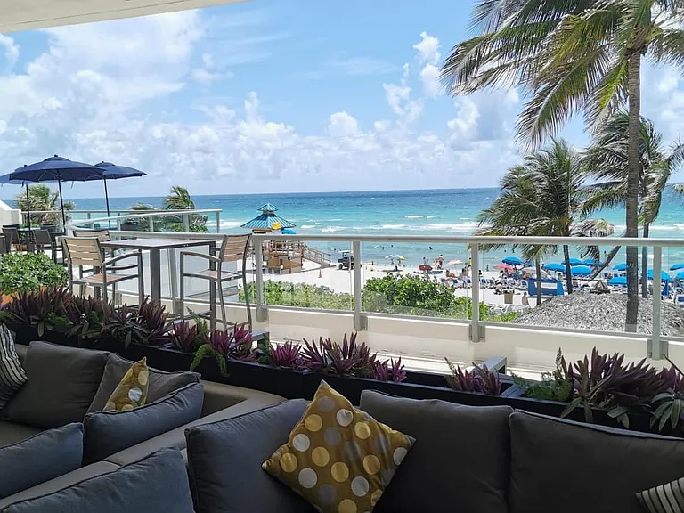 17375 Collins Ave #1507 — Photo 32