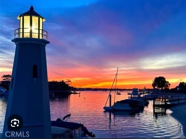 31 1/2 Beacon Bay, Newport Beach, CA 92660