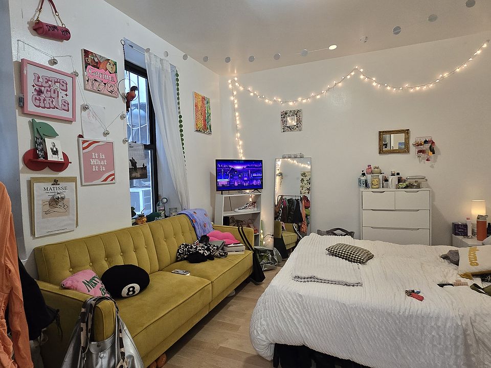 1st image of 246 W 106th St #1B